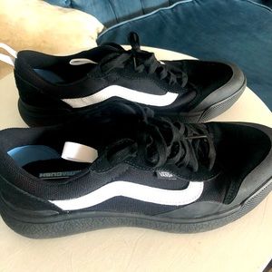 Vans UltraRange EXO SE (Size 11)